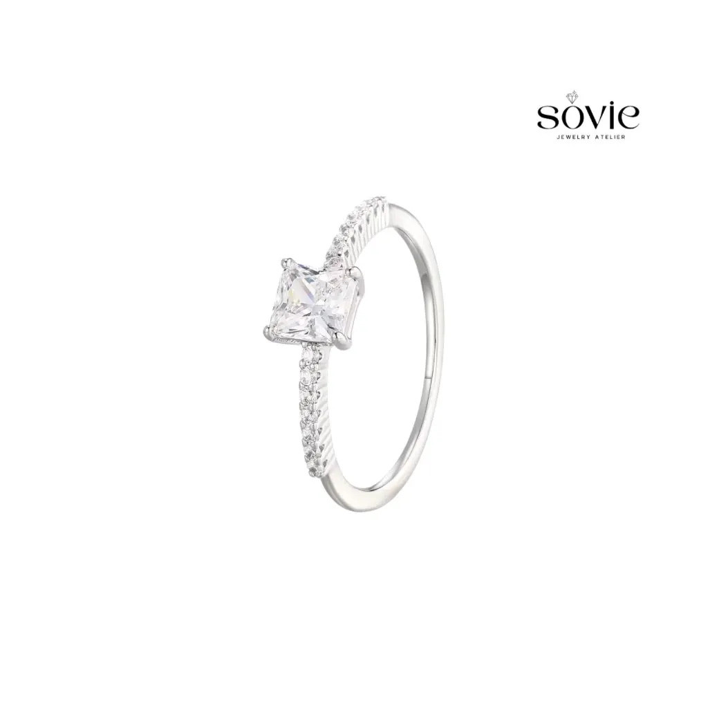 Classic Princess Ring